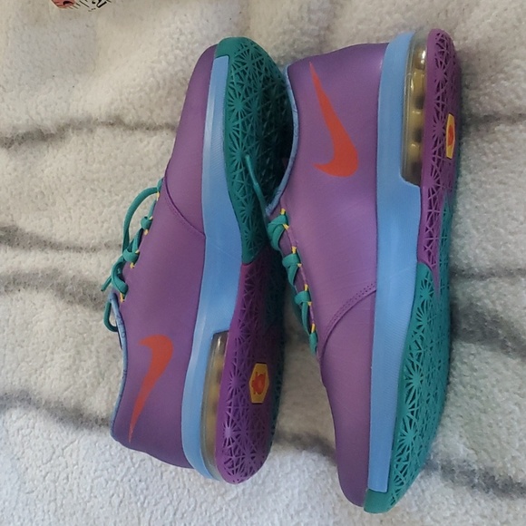 Kevin Durant Ruggrats Nike shoes - Picture 4 of 12